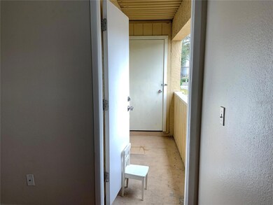 233 Red Maple Place unit 233, Brandon, FL 33510 - photo 7