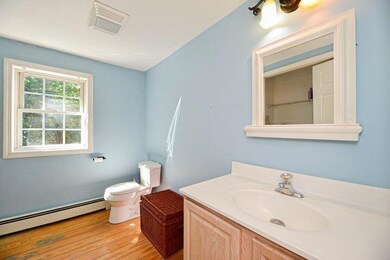 2nd_bath_other_side