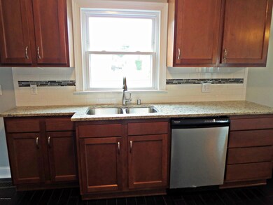 1233 Rammers Ave, Louisville, KY 40204 - photo 6