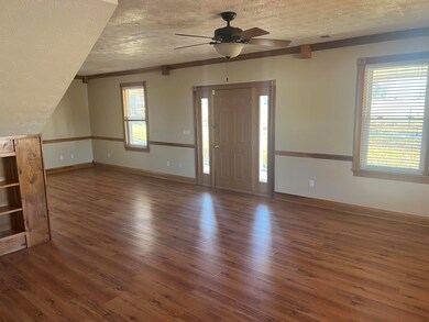 135 Lovette Ln, Harrodsburg, KY 40330 - photo 4