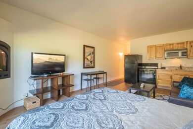 2305 Sidewinder Dr Unit 906-print-005-00