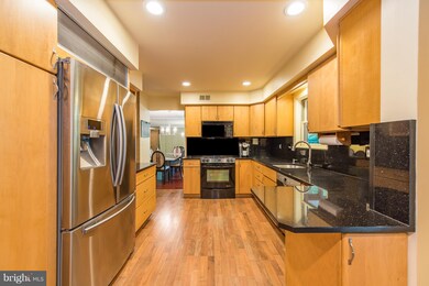 10359 Crossbeam Cir, Columbia, MD 21044 - photo 3