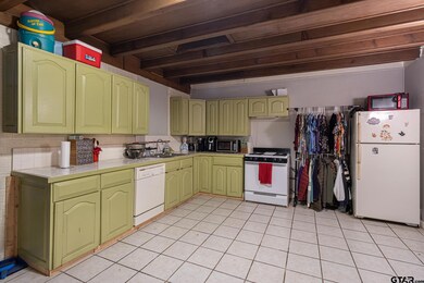 925 925 W 8th, Tyler, TX 75701 - photo 3