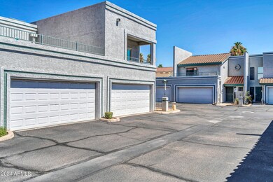 8601 N Fountain Dr-2