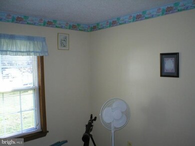 28 Rt 28 Snowy Mt Rd, Circleville, WV 26804 - photo 7