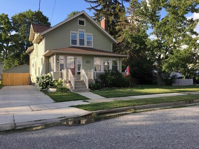 517 Chatham St, Lowell, MI 49331 - photo 3