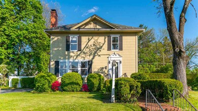 528 Locust Ave, Waynesboro, VA 22980 - photo 2