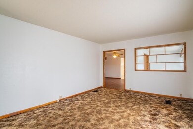 135 W 3rd St, Newburg, MO 65550 - photo 4