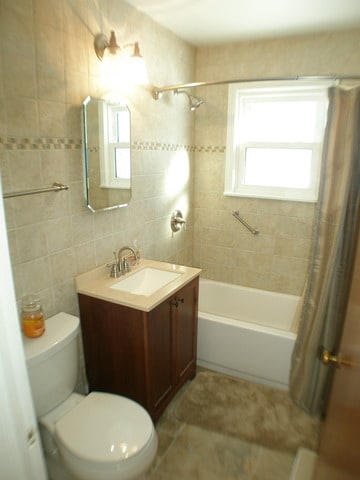 423 Byron Ct, Wheaton, IL 60187 - photo 6