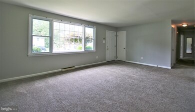 9204 Pinehurst Dr, Fort Washington, MD 20744 - photo 6