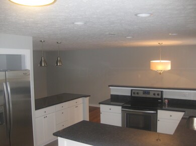 Colony Way kitchen