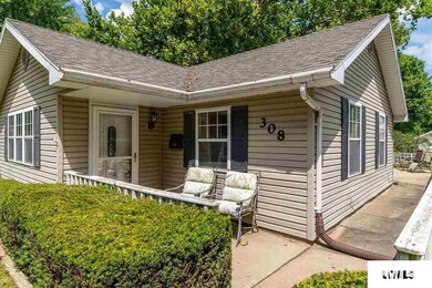 308 Peoria St, Lincoln, IL 62656 - photo 2