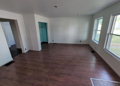 1532 Davis Ave, Grinnell, IA 50112 - photo 7