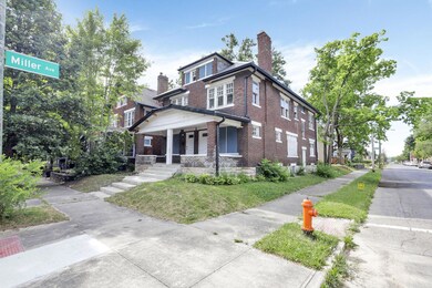 1469-1471 Bryden Rd.