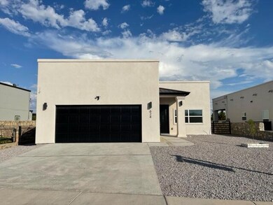 624 Lomaland Dr, El Paso, TX 79907 - photo 2