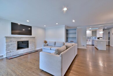 314 N Elm Ave, Elmhurst, IL 60126 - photo 5