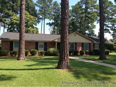 311 Kirkwood Dr, Fayetteville, NC 28303 - photo 4