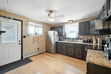 331 Parkerview St, Springfield, MA 01129 - photo 6