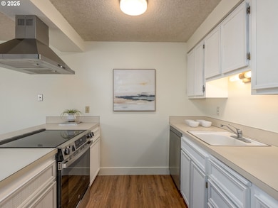 865 NE 90th Ave, Portland, OR 97220 - photo 7