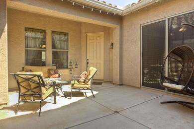 006_Courtyard