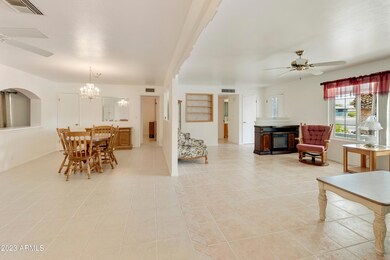 Dining Room 726 N-009-034-pat-MLS_Size