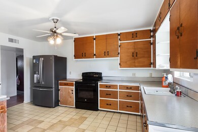 HUGE kitchen