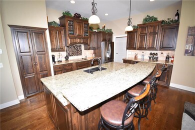 1024 SW Drake Cir, Lees Summit, MO 64082 - photo 3