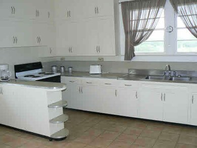 245 Mohouli St, Hilo, HI 96720 - photo 6