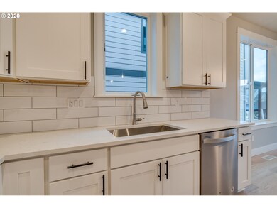 1113 SW Dottie Ct, Troutdale, OR 97060 - photo 7