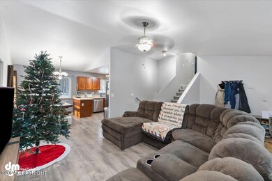 11-LIVINGROOM_NBS_IMG_4-6