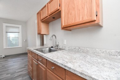 215 Oak Grove Ave, Springfield, MA 01109 - photo 6