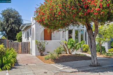 2844 Stanton St, Berkeley, CA 94702 - photo 4