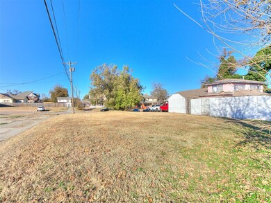 1115 E Oklahoma Ave, Guthrie, OK 73044 - photo 5