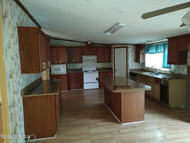 950LedbetterRd_38722_3