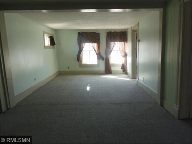 LARGE LIVING AREA