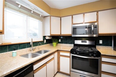 26 Newton St, Pawtucket, RI 02860 - photo 6