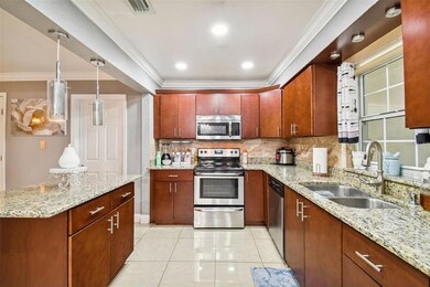 6802 Santa Monica Ct, Tampa, FL 33615 - photo 7