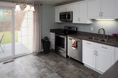 32 Fox Meadow Rd unit E, Leominster, MA 01453 - photo 5