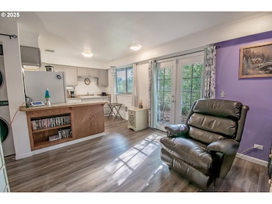 2132 W 14th Ct, Eugene, OR 97402 - photo 5