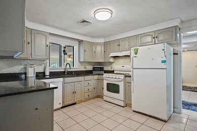 410 Wheelwright Rd, Barre, MA 01005 - photo 6