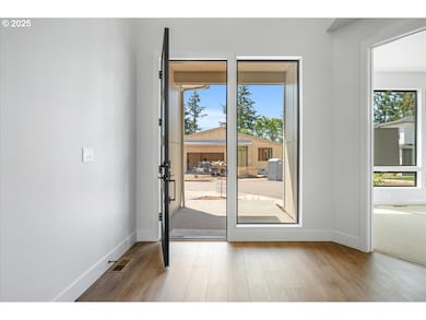 10710 SE 13th Cir, Vancouver, WA 98664 - photo 3