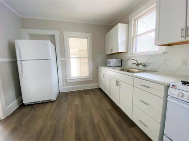 812 14th St N unit B, Saint Petersburg, FL 33705 - photo 6