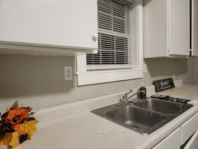 516 Headland Ave, Dothan, AL 36303 - photo 7