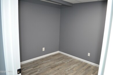 25 Lizzy Ln unit 1st floor, Waymart, PA 18472 - photo 3