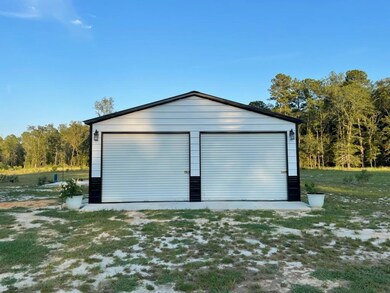 526 Stokes Rd Garage