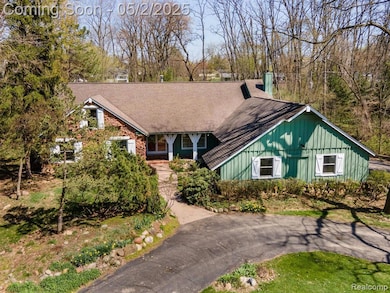 Front view of 6609 Bloomfield Lane