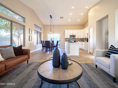3. Living Room (6 of 10)