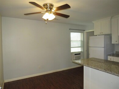 1026 Thomas St, Denton, TX 76201 - photo 2