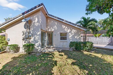 8938 Shadow Wood Blvd, Coral Springs, FL 33071 - photo 6