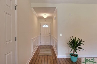 Foyer Entrance ~ Laminate Wood Flooring ~ Tons of 